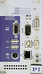 Interfacce digitali e analogiche, qui: Il controllore piezo E-712